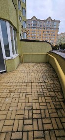 З великою терассою 1к квартира