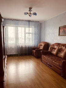 Продам 3-х кімн 88 кв. м. Поверх 4/10 Газ Тепла місто Бориспіль Момота 44