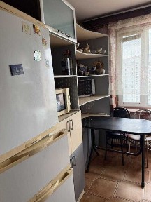 Продам 3к кв с ремонтом, ул Валентиновская, метро Студенческая IN