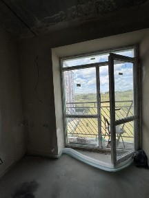 Продаж кв 80м2 кухня-студіо та дві кімнати, під чистовий ремонт, здана