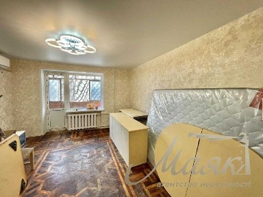 Продаж 3 кімн. квартири, 2 поверх
