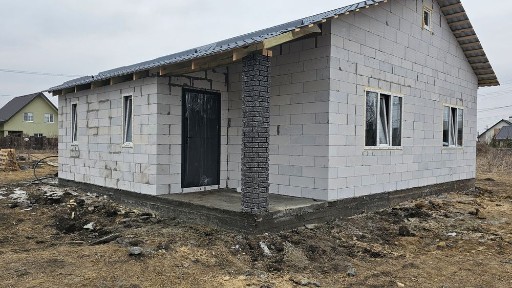Без комісії! Р-н вул БЕЖІВКА, БУДИНОК 97 кв. м на 5 сотках