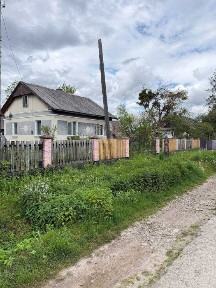 Продаж цегляного будинку