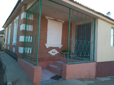Продам будинок в селищі Краснокутськ