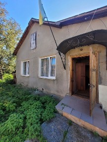 Продаж двох будинків за ціною одного в Дрогобичі
