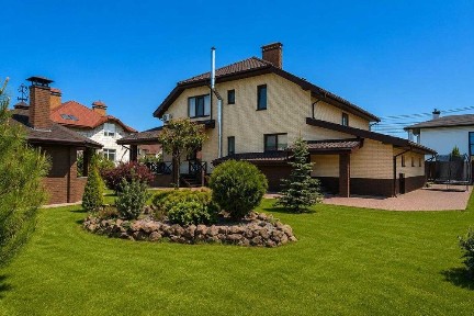Продаж будинку в Крюковщині, велика ділянка 15 сотки