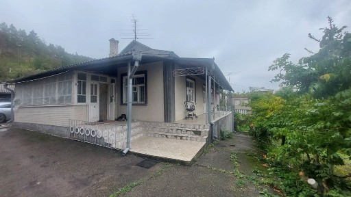 Продам будинок. Вул. Шевченка, 25.