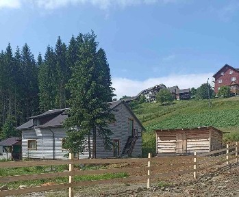 Будинок в Карпатах село Яблуниці Буковель