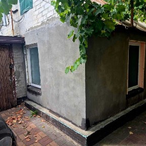 СДАМ 2к дом ( Флигель) ОБЩИЙ ДВОР ул. Араратская (Образцова, Клочко) 10000 грн. С КОМУНАЛЬНЫМИ