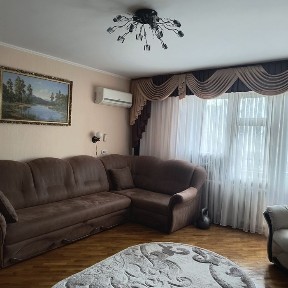Продаж 3-кімнатної квартири в центрі м. Чернігів, вул. П'ятницька, 70