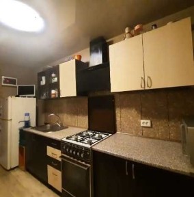 Продам чудову 2к квартиру Чаплі- ж/м Придніпровськ, вул. Ялинкова ПАРКОМІСЦЕ В ПОДАРУНОК
