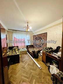 Метро Лісова! 2 кімнатна квартира! Вулиця Кубанської України 31