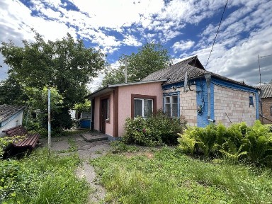 Ексклюзив. Продам будинок зі зручностями поблизу центру міста Узин