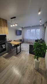 Елітну 3 х кімнатну квартиру в самому Центрі Павлограду