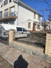 Продам житловий будинок в м. Бар по вул. Д. Нечая, 40.