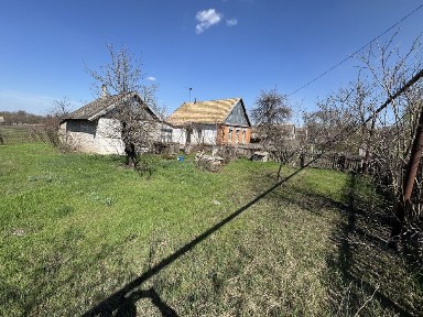 Продам дом. с. Красна балка
