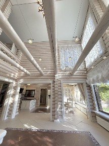 Продам дом в Новоселовке. Участок 25 сот. Солнечные панели. Бассейн.