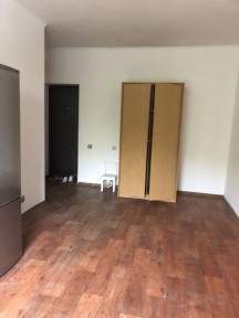 Сдам 1комнатную квартиру студию Титова
