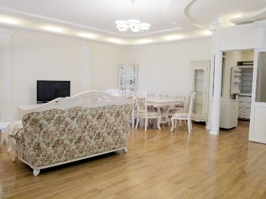 Паторжинского ул., 14. Аренда, 3-комн, 130м2. Без комиссии!