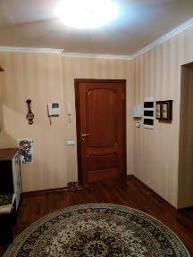 Продам 3ком на Соборности новострой