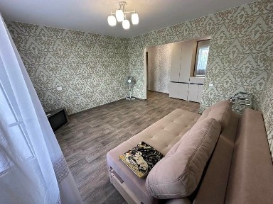 Продам двохкімнатну квартиру