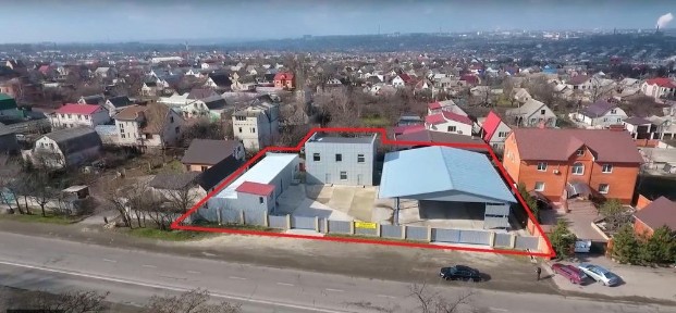 Торгово-складський комплекс із виставковим майданчиком