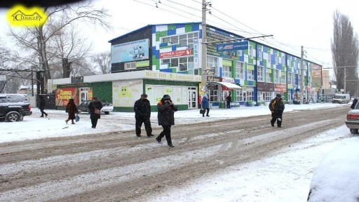 900кв. м ремонт,. опалення твердопаливне поруч Залізничний вокзал