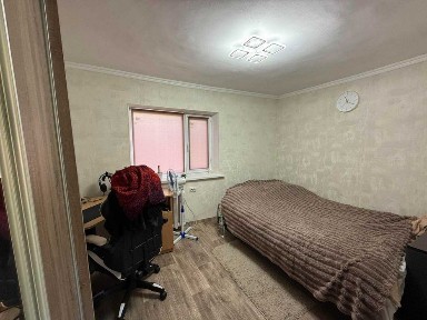 Продаж частини будинку на Новомиколаївці