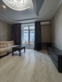 Продам 2 к. Квартиру, центр, Яворницкого 74