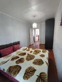 Продам 3- х кімнатну квартиру на 44- му кварталі