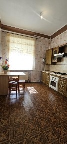 Продаж 3-кімнатної квартири. Покровський район.
