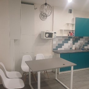 Здам 2к квартиру біля парку Мама
