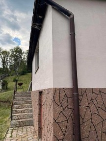 Продам новый дом с капитальным ремонтом в Мерефе
