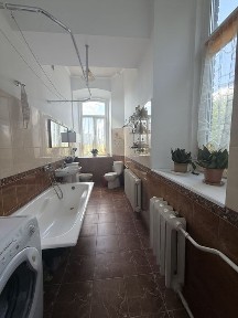 Трикімнатна по Дубенській в БОСі