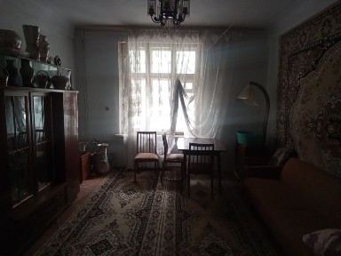 Сдам 2 х комнатную квартиру пл. Володимира Великого (пл. Артема)