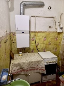 Продаж 2-кімнатної квартири під ремонт