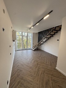 3-х кімнатна квартира з ремонтом в елітній новобудові
