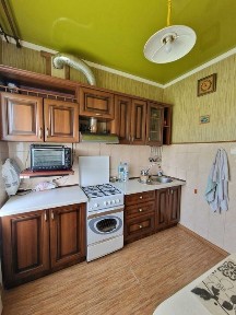 Продаємо 2-кімнатну квартиру по вул. Золотогірська