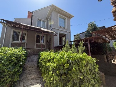 Продаж будинку 17 квартал, вул. Михайличенка, 4