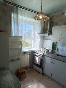 Продаж 3-кімнатної квартири в Чугуєві, паркова зона