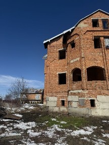 Продається будинок з красивим краєвидом