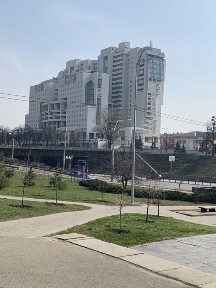 ПРОДАМ свою видовую квартиру возле метро Берестейская
