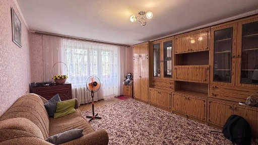 Продаж 1к квартири вул. Олега Антонова