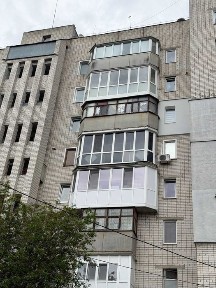 В центрі міста Прилуки по вулиці Коптєва, 10 продам 1-кімнатну квартира