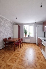 Простора квартира для родини