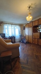 Продаж 2-кім вул Полуботка