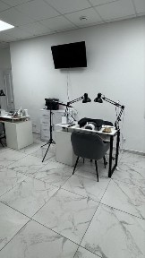 Аренда місця для майстра манікюра/педікюра