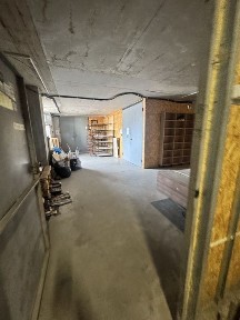 Оренда склад Вул. Зарічанська площа 273 кв. м