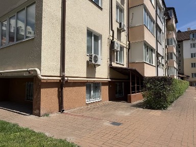 Вишневе, Першотравнева 21а