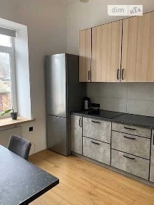 Продам 1к квартиру в центрі з ремонтом, меблі та техніка, цегла